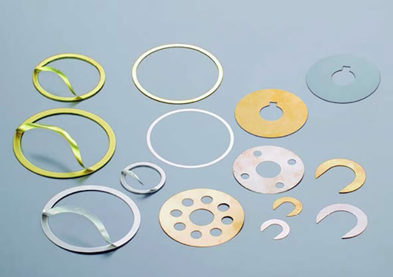 様々な形状の金属製リング部品